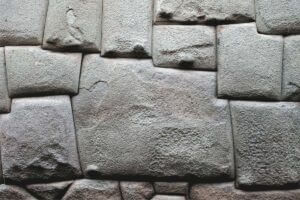 pierre aux 12 angles murs incas à Cuzco au Pérou