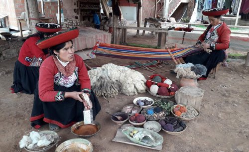 femmes-quechuas-vallee-sacree-tissage